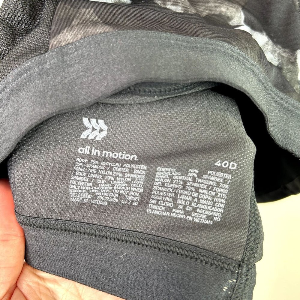 Black sports bra size 40D - Picture 4 of 6